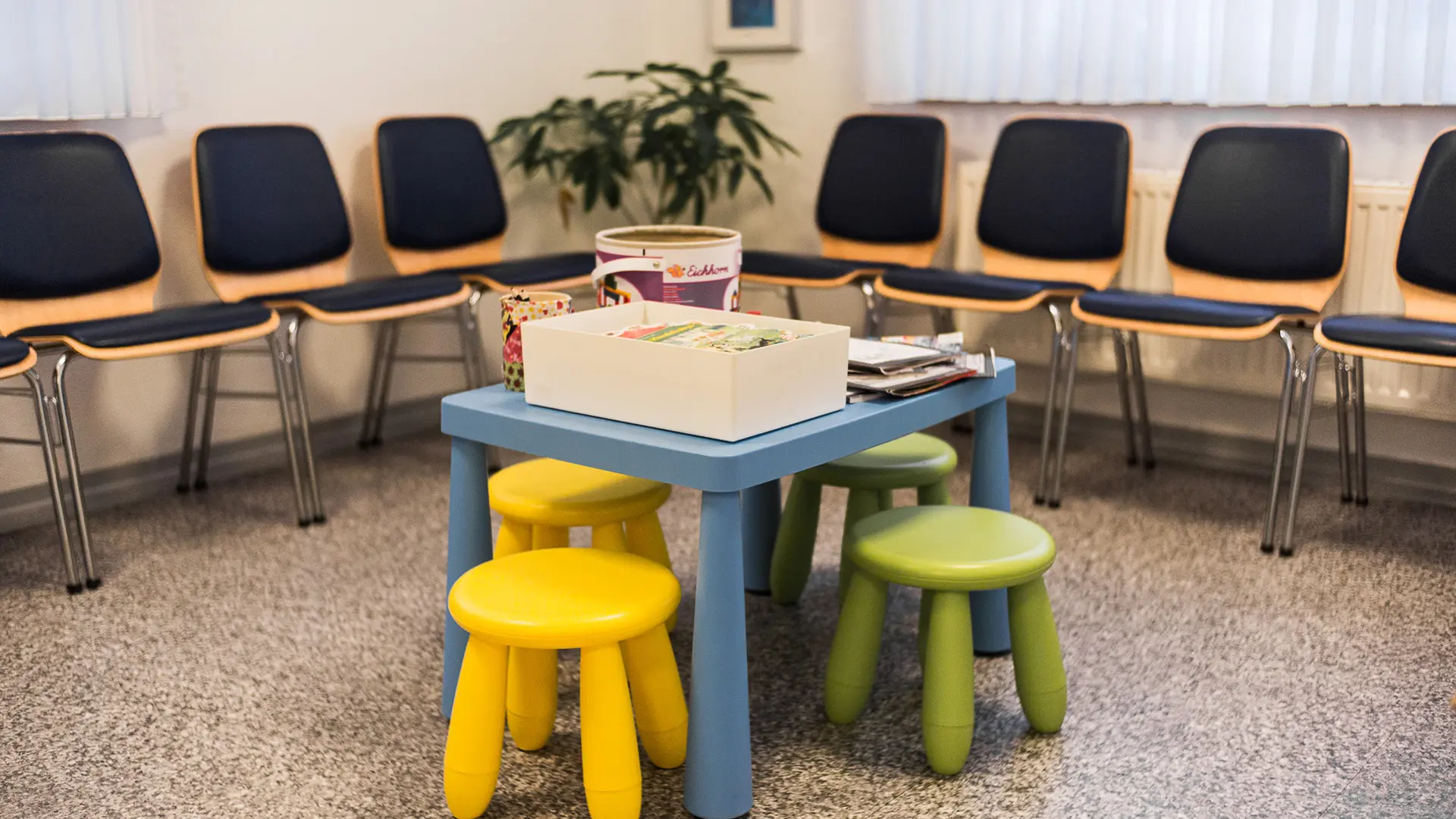 Wartezimmer der Zweigpraxis Barbis